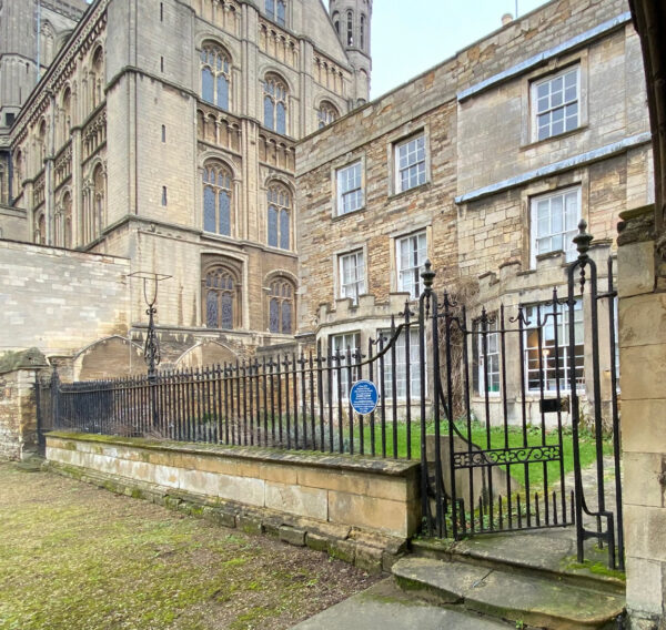 LaurelHouse(EdithCavell)