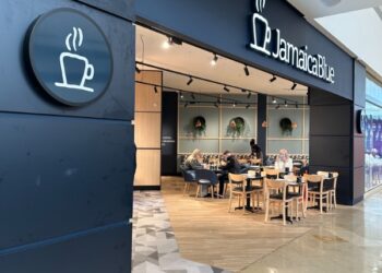 Peterboroughs-new-cafe-Jamaica-Blue (2)